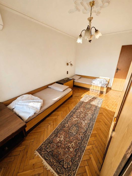 Просторен апартамент за нощувки в Несебър - 2 спални, 2 тераси, 300 м от Централния южен плаж