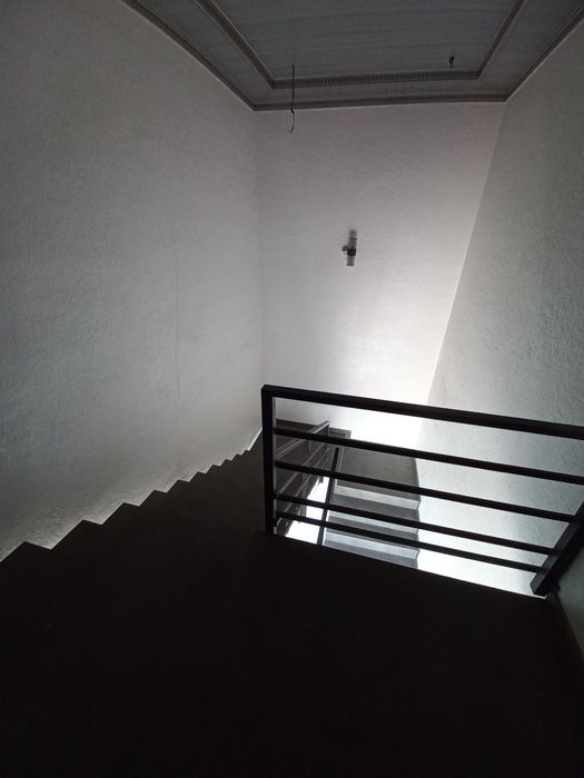 Ижарага жой Терасса 200м²130м²Г.Узоков билан Кукча ораси 4-этажда