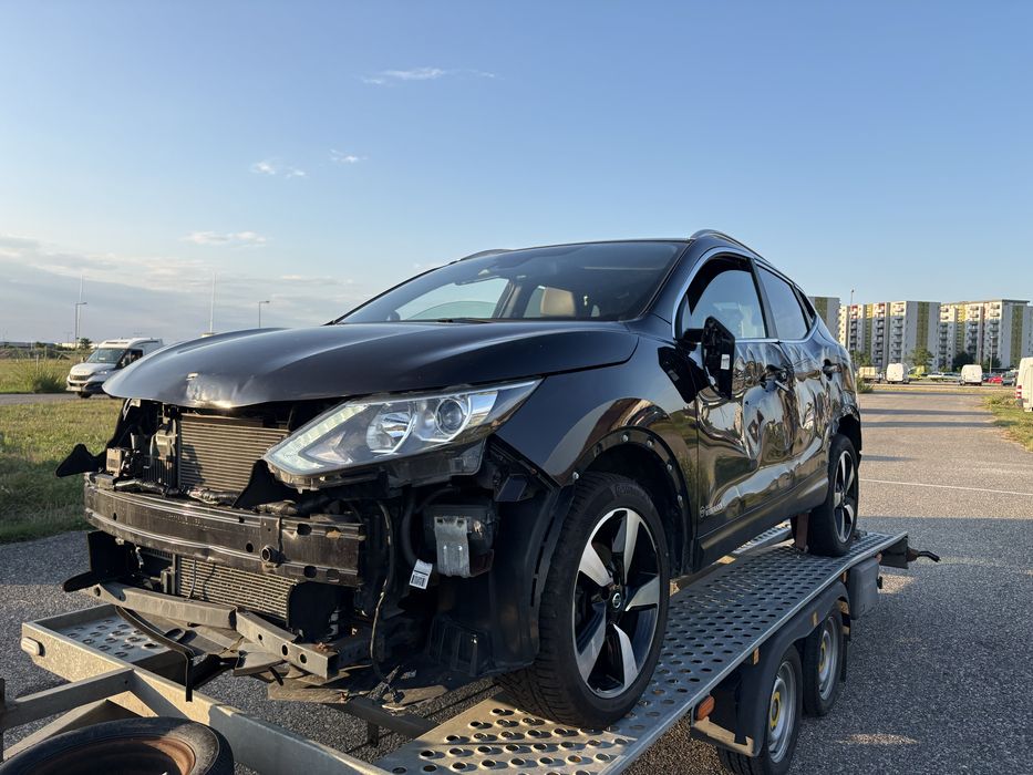 NISSAN Qashqai 2017 ~ 70.000 KM ~ Usor Avariat ~ Germania ~ toate actele ~ perfect functional ~ 1.2TCE 131CP ~ EURO 6 ~