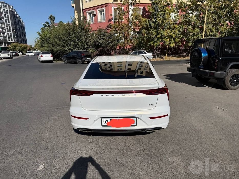 Bestune B70.   Сотилади. Холати зур