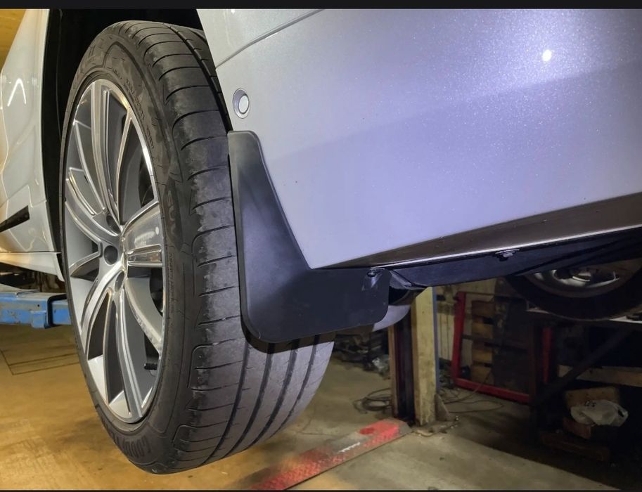 ZEEKR 001  Брызговики