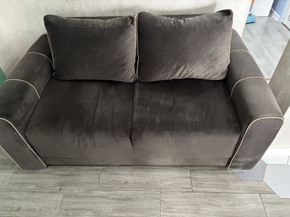 Канапе / Диван .