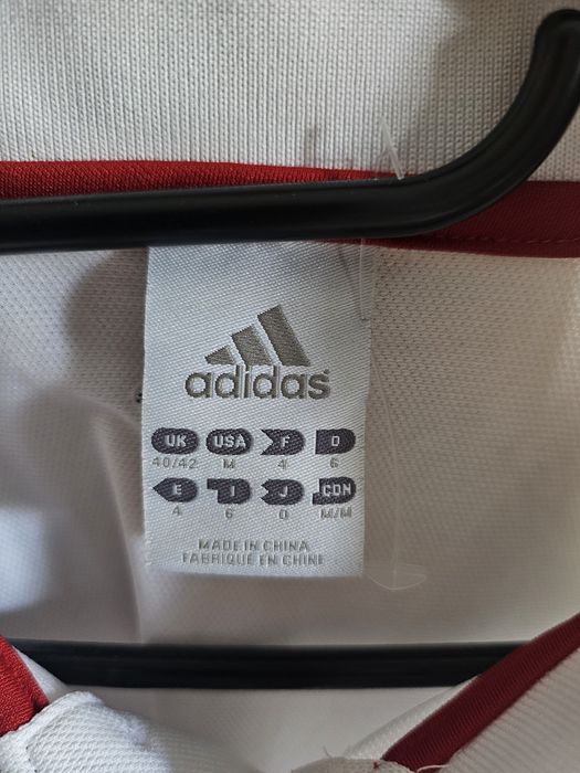 Продавам спортна тениска на Германия