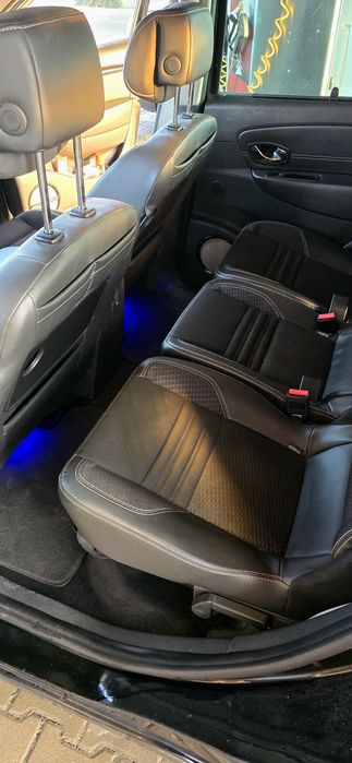 Renault Grand Scenic - 7 locuri - 2014