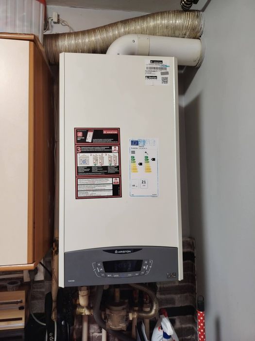 Vând apartament cu 2 camere