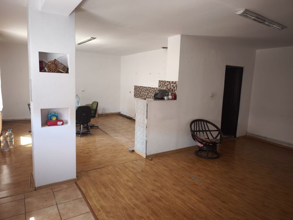 Vand casa sau schimb  cu apartament in arad