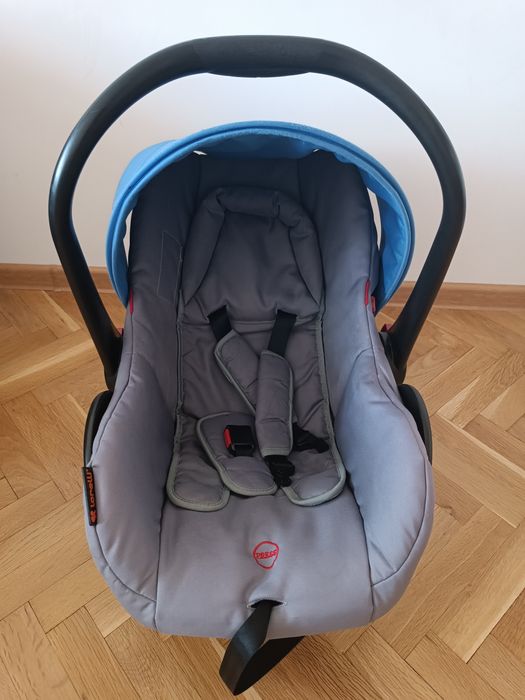 Бебешко кошче за кола