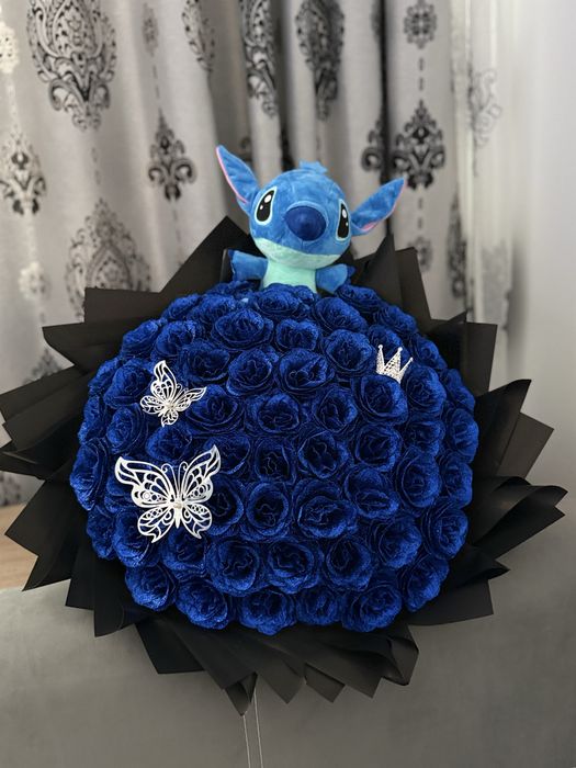 Buchet de trandafiri imperiali cu stitch