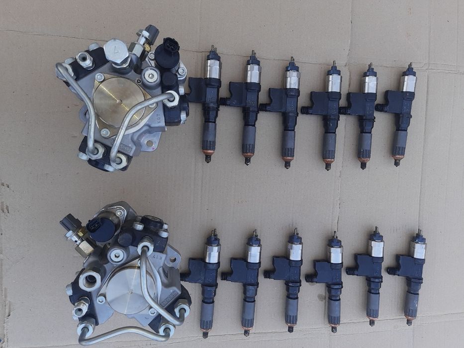 ГБЦ 6HK1 мотор Isuzu,Hitachi