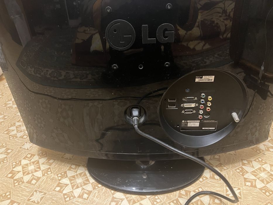 Продам старый рабочий телевизор