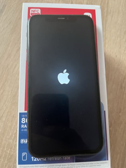 De vanzare trei telefoane
