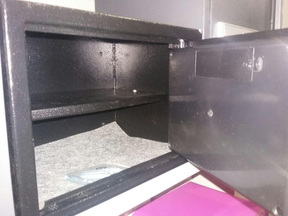 Сейфы с кодовыми замками,  25х25х35 СМ. С ГАРАНТИЕЙ