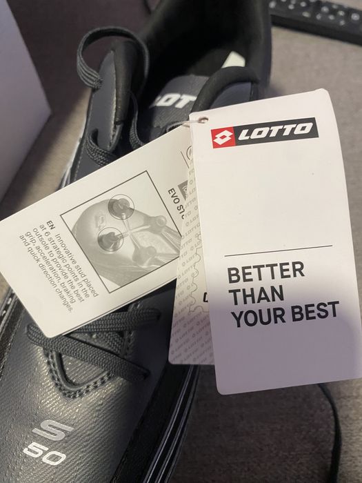 Мъжки футболни бутонки 43 номер нови