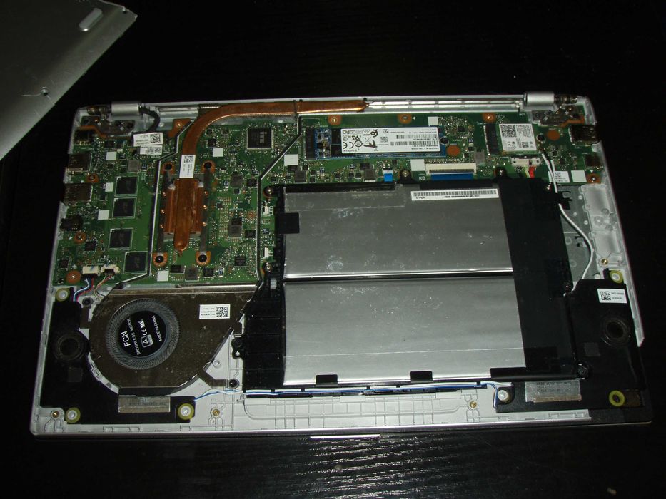 Dezmembrez Asus Vivobook R459U i3-7020U la 2.3Ghz si 4GB RAM