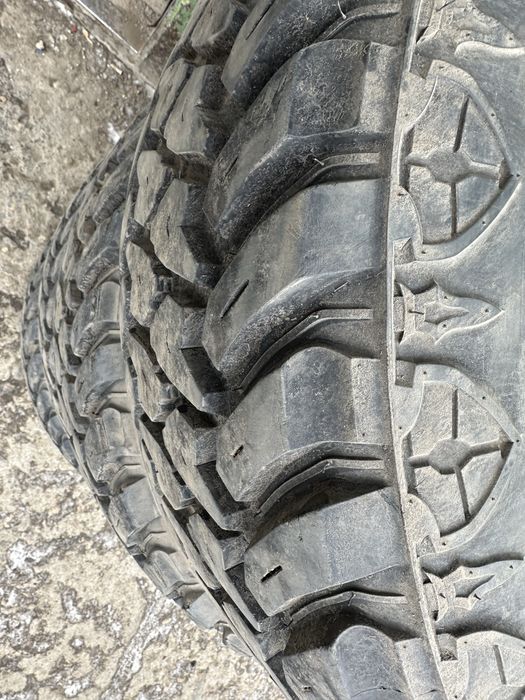 Продам резину 285/70/17