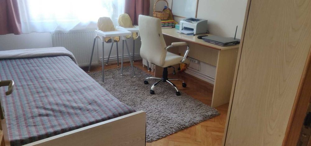 Dau in chirie apartament 4 camere zona FSEGA, Iulius Mall