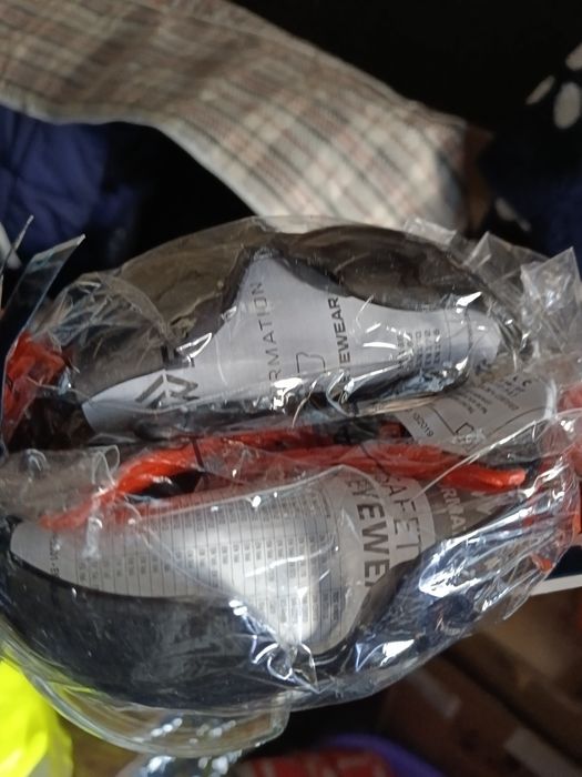 Продам спецодежда