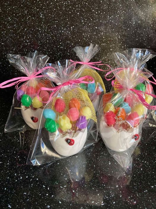 Малки Яйца в кашпи