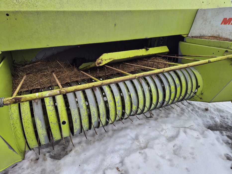 Claas markant 65. Sotiladi