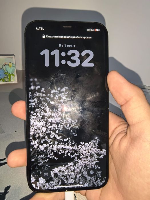 Продам 12про макс 256гб