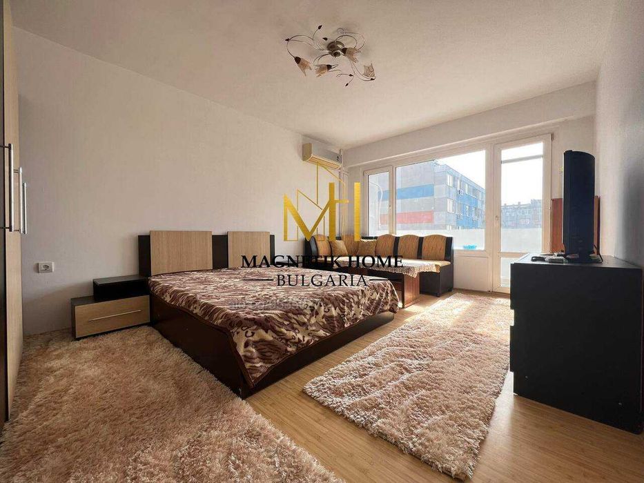 Чудесен тристаен апартамент с гледка море в ж.к. Зорница