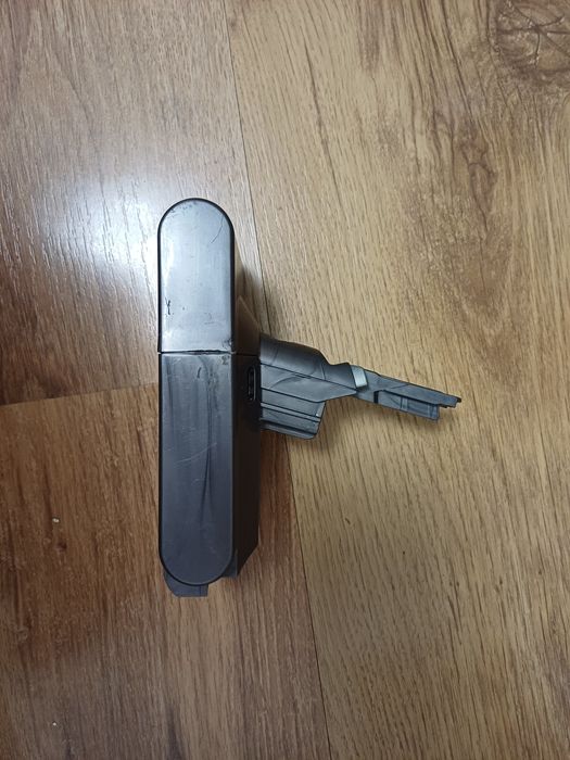 Baterie Dyson v8  SV10 cu celule noi  Samsung de 4Ah
Va rog sa verific