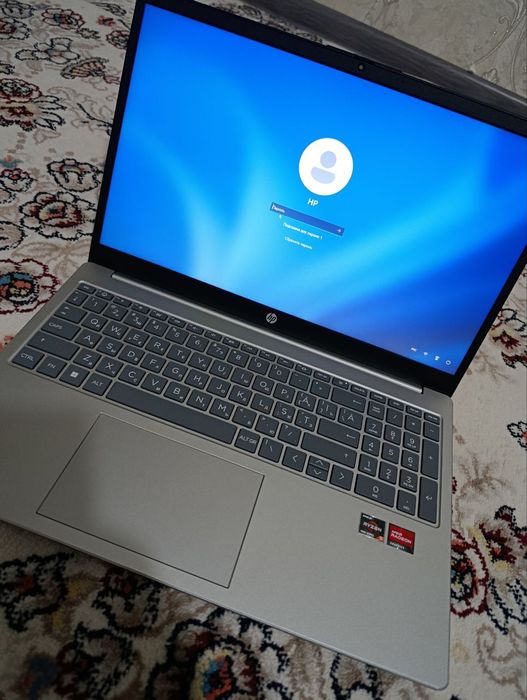 Srochno Sotiladi: HP ryzen 5 7520u ssd512 Ram16