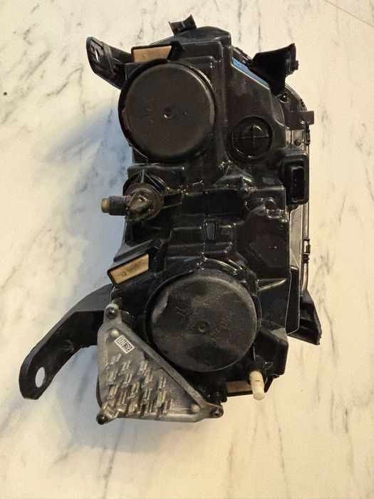 Far stănga Duster II 2021
