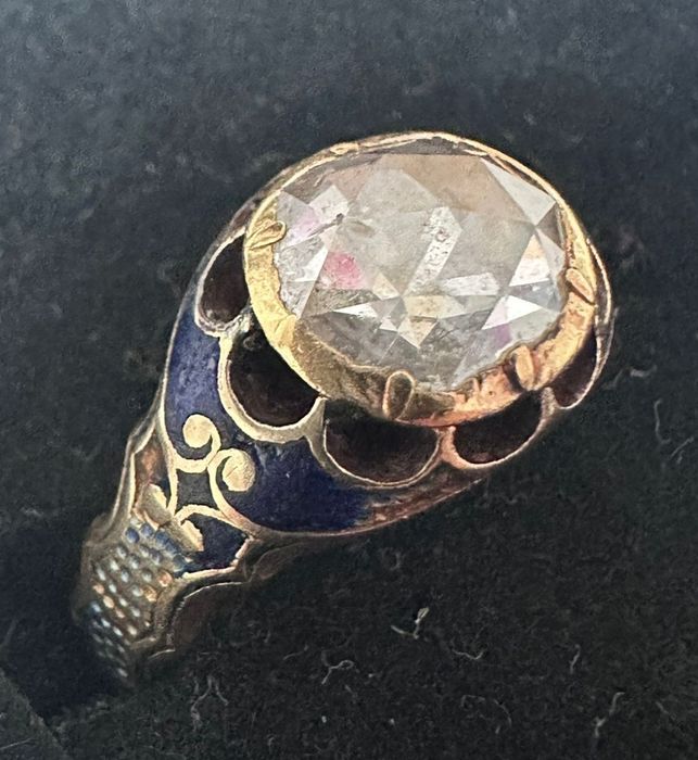 Inel cu diamant natural- antic.