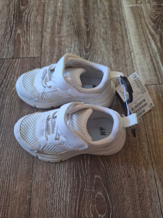Нови детски обувки HM, размер 25