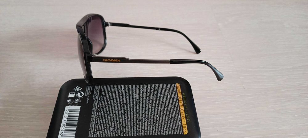 Слънчеви очила Carrera