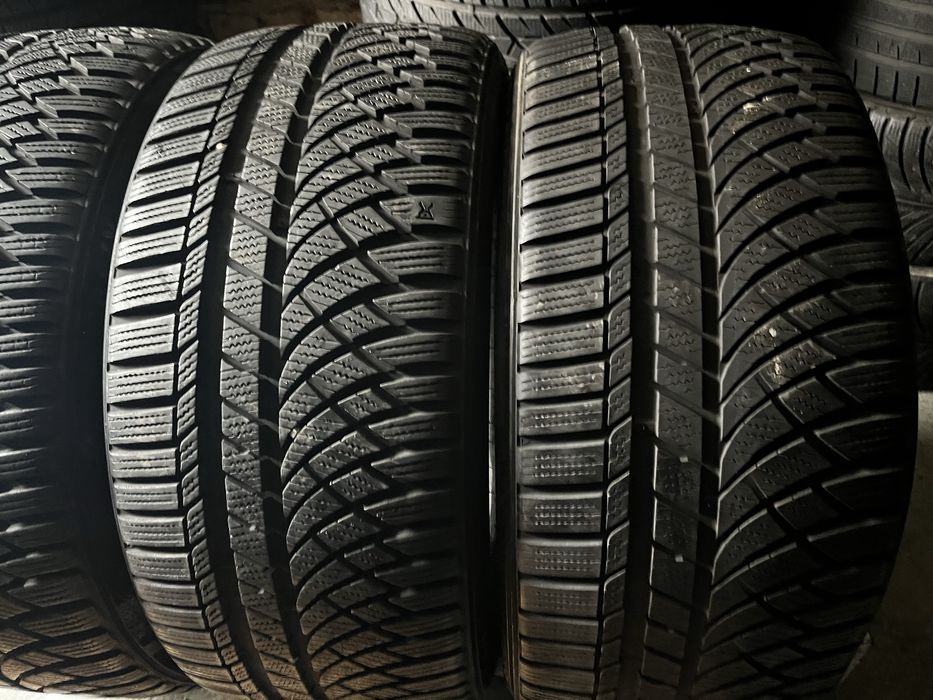 Комплект шин 245 // 40 // 18