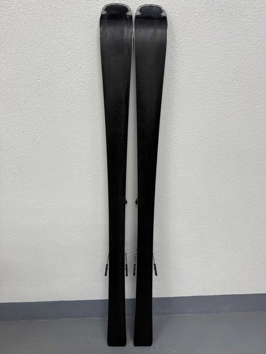 schi atomic cloud q8 L161cm si 147cm