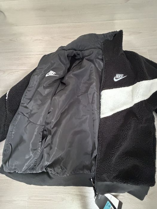 geaca cu doua fete nike