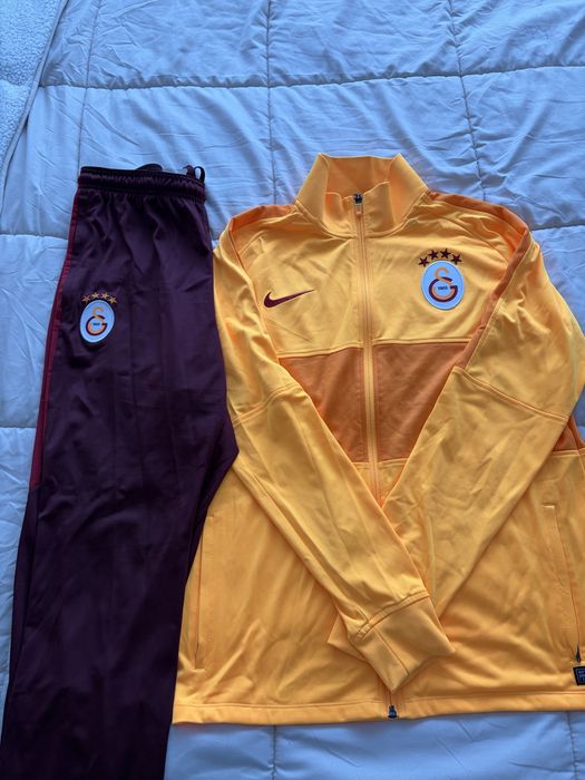 Оригинален анцунг на Galatasaray