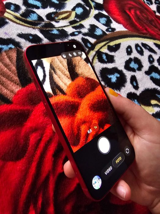 Telefon iphone 14.
