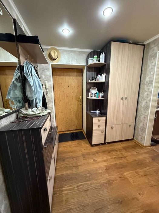 Продам 2-ком. квартиру в 20 мкрн.