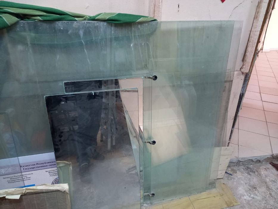 Продается стекло дм 3 мм