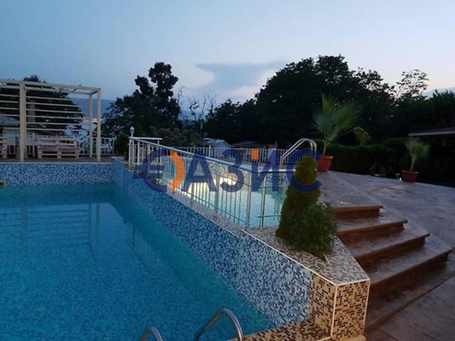 Продава се Тристаен апартамент в Бяла - 88 кв.м за 528 €/кв.м - Снимка #11