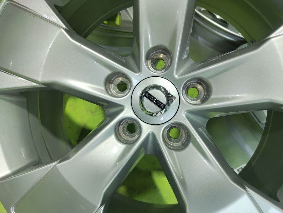 18 5x108 Volvo лети джанти 5х108 волво