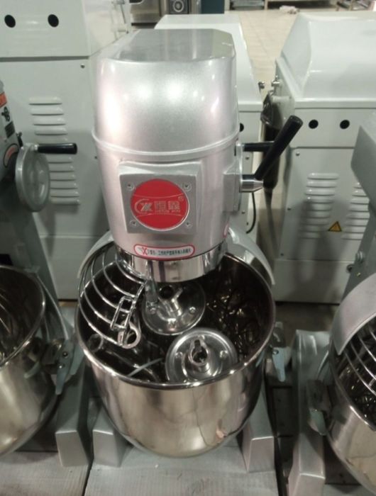 Mikser aparat hamir qoradigan miksir