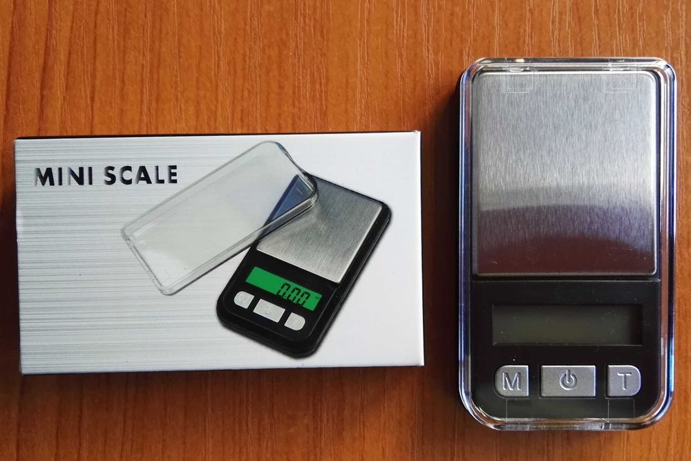 Малка везна до 500грама с точност 0.01 грам