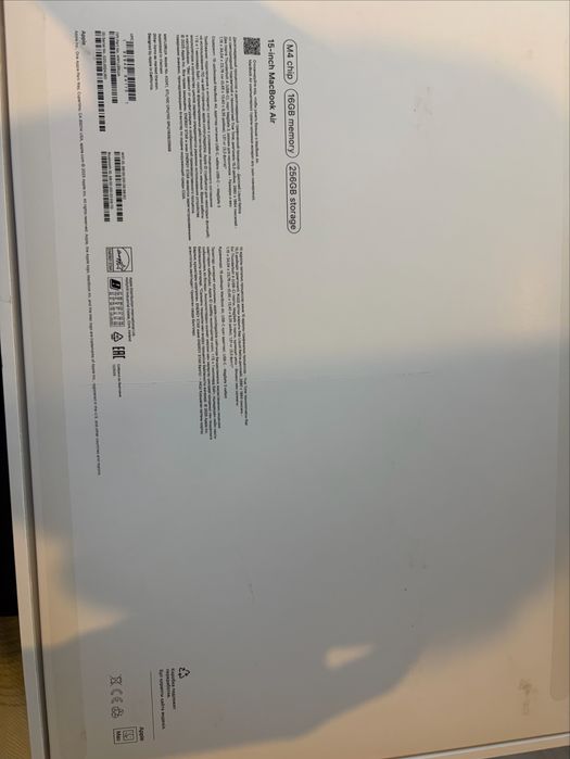 Macbook air m 4 15.3
