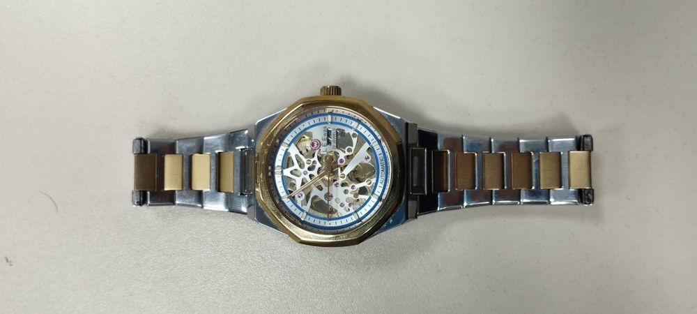 LEEwas automatic watch