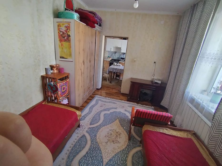 Қайназарда 4 бөлмелі үй сатылады,  срочно.