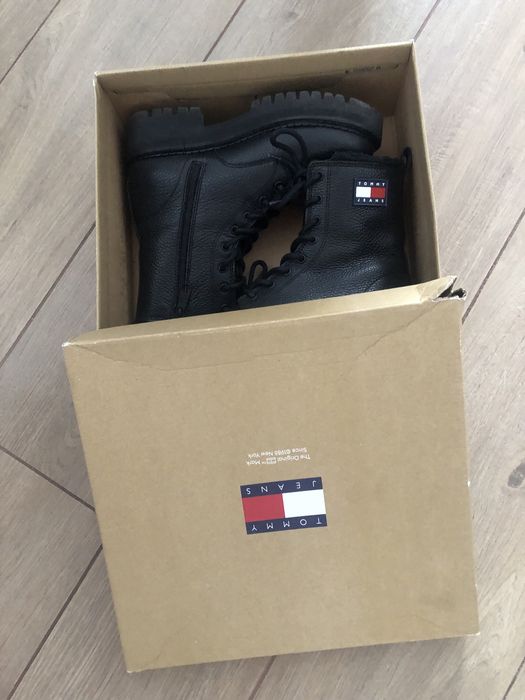 Ghete Tommy Hilfiger 38