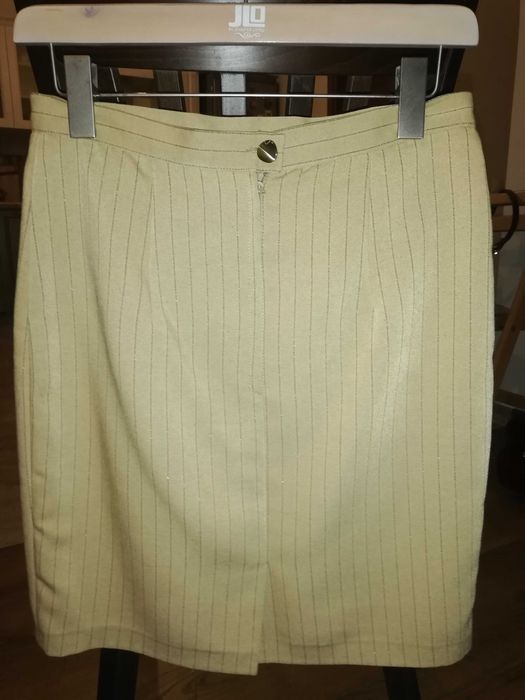 Поли, нови есенно-зимни  размер 38-40