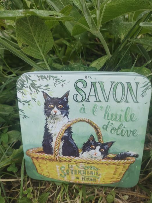 Cutie metalica Sapun artizanal 4 bucati La savonnerie de Nyon Cadou Pisici