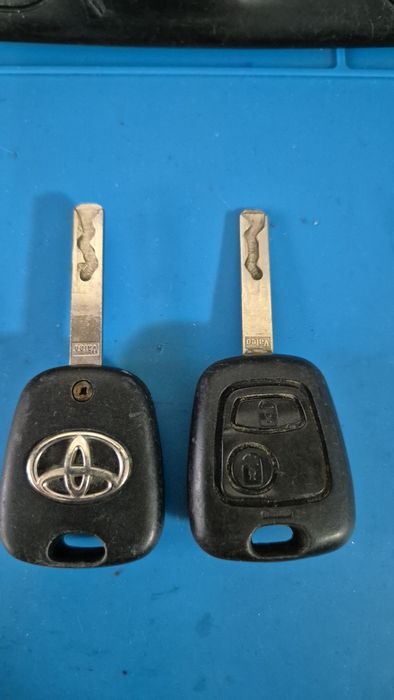 Оригинални ключове Toyota,сгъваеми и стандартни