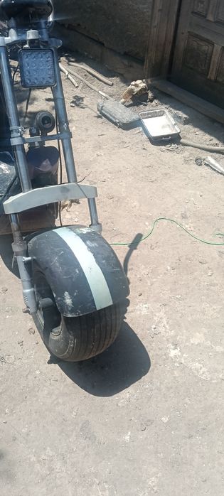 Vând scuter electric de piese